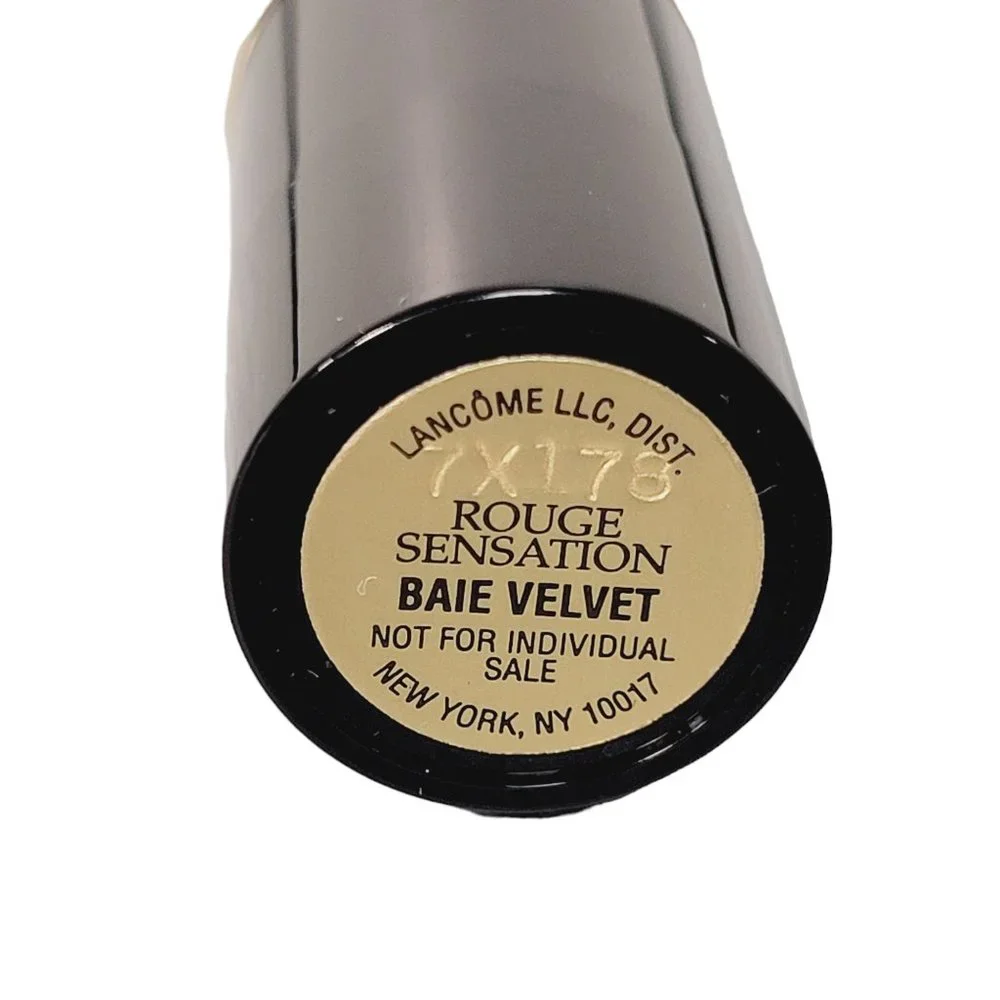 Lancome Rouge Sensation - Full Size Lipstick -‎ Baie Velvet NEW